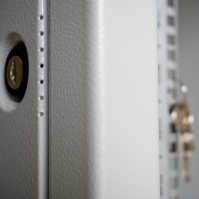 19"-Serverschrank SZB IT - 45 HE - 600 x 1000 mm - perforierte Türen - lichtgrau
