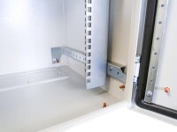 19"-Netzwerkschrank RESISTER Pro Aktiv - Schutzgrad IP54/55 - Sichttür - 9 HE - BxT 600x400 mm - Aktiv-Lüfter - Filter - lichtgrau